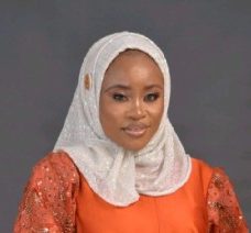 laide garba profile pix